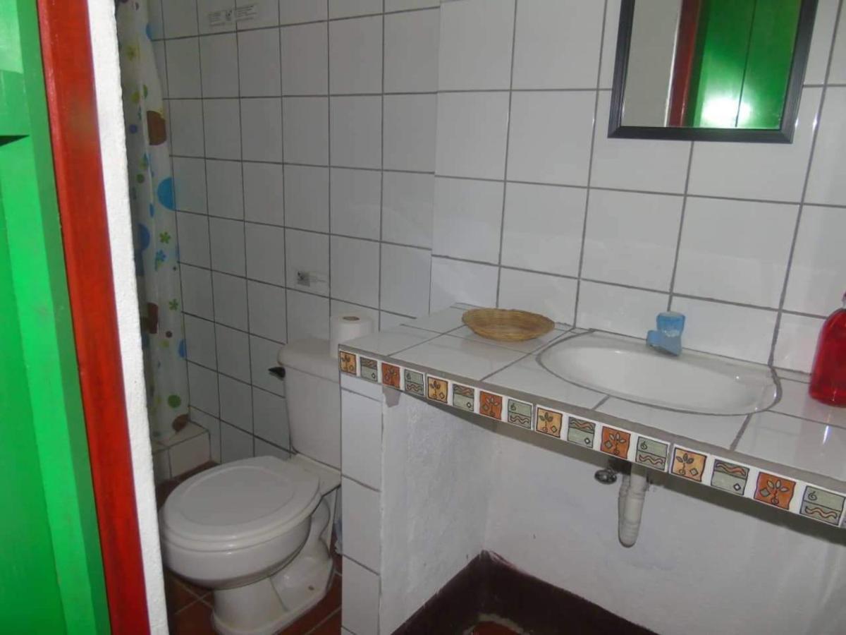 Hostal Vacaciones Nicas León المظهر الخارجي الصورة